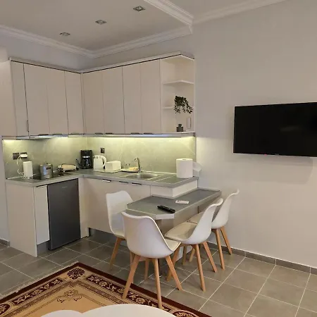 White House 特里卡拉